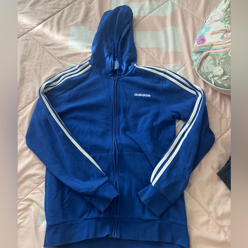 Adidas Men’s sweater size M